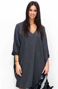 Numinou NU77 sukienka grafitowa Rewelacyjna sukienka, fason typu oversize, wykonana z jednolitej dresowej dzianiny, sukienka doskonała na każdą figurę