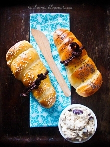 Chaos i róg obfitości. Bread cones.