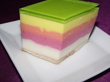 Tęczowy sernik na zimno