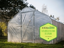 Ogrodnictwo pod osłonami daje szansę na szybsze zbiory, przy odpowiednich zabiegach pierwsze można mieć już na wiosnę. Wystarczy posadzić rośliny przed mrozami i czekać aż wzejd...