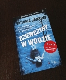 "W mroźny poranek w rzece w parku zostaje znalezione zmasakrowane ciało dwudziestoletniej dziewczyny. Detektyw Alex King i jej nowa podwładna Chloe Lane rozpoczynają śledzt...