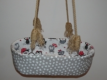 śliczna huśtawka dla maluszka