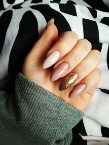 nails