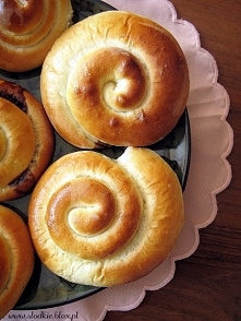 Drożdżówki z nutellą