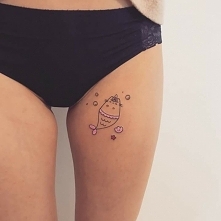 tatuaż pusheen syrena 
