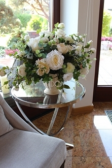 dekoracje kwiatowe nma przyjęcie komunijne - pracownia tendom.pl