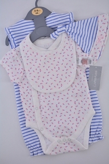 Nowy komplet. Więcej na kartymody.pl. Dziecięce ubranka. KLIK.