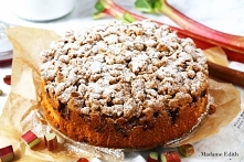 Ciasto z rabarbarem i kruszonką cynamonową