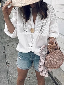 White Hollow Out Button Design Casual Blouse
Rozmiar: S, M, L, XL
Kolor: white