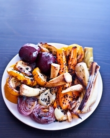 Pieczone warzywa z czarnuszką