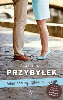 Posiadam, z chęcią wyślę w formie PDF ;)

"Co powinna zrobić kobieta, której mąż zamiast ciepła domowego ogniska, woli ganiać po lasach w poszukiwaniu skarbów?

Zuzannie wy...