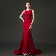 Seksowne Burgund Sukienki Wieczorowe 2018 Syrena / Rozkloszowane Kwadratowy Dekolt Bez Rękawów Trenem Sąd Wzburzyć Bez Pleców Sukienki Wizytowe