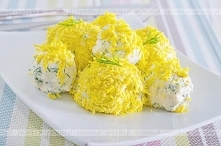 Kulki z sera ziołami