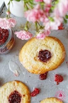 Ciasteczka migdałowe z dżemem - Wypieki Beaty