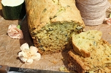 Chlebek cukiniowy na słodko z olejem i z pestkami dyni

U mnie forma o wymiarach około 9,5 x 27,5 cm, ale może być większa)
300g cukinii
200 ml oleju z pestek dyni (może być inn...