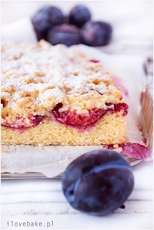 Ciasto kruche ze śliwkami