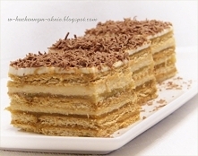 CIASTO Z MASĄ SEROWO-KRÓWKOWĄ I JABŁKAMI NA HERBATNIKACH ( bez pieczenia)