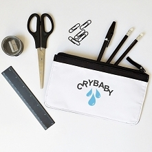 Piórniki z nadrukami - różne kolory i fasony - link w komentarzu ♥