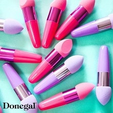 Kto pierwszy nazwał kobietę różą, był poetą. Kto to powtórzył był tylko komplemenciarzem.

Beauty by Donegal