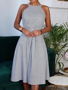 Houndstooth Print Sleeveless Ruched Casual Dress
Rozmiar: S, M, L, XL
Kolor: black