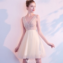 Seksowne Szampan Sukienki Koktajlowe 2018 Princessa Frezowanie Cekiny V-Szyja Bez Pleców Bez Rękawów Krótkie Sukienki Wizytowe