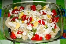 Pyszna sałatka kalafiorowa