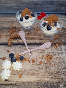 Krem chałwowy z orzeszkami ...