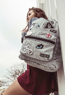 Modny plecak streetwear. Idealny jako plecak vintage, szkolny oraz młodzieżowy. Odszyty z 100% mocnego jeansu.