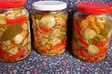 Sałatka z ogórków i papryki