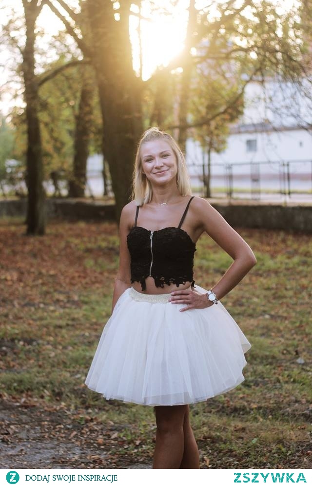 Ecru <3 !
Który model wybierzesz dla siebie?
Zapraszamy po Tiulówki na sklepik. :)