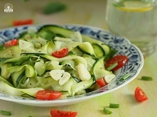 MAKARON Z CUKINII Z CZOSNKI...