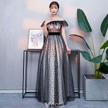 Stylowe / Modne Czarne Sukienki Na Bal 2018 Princessa Spleciona Przy Ramieniu Bez Pleców Kótkie Rękawy Długie Sukienki Wizytowe