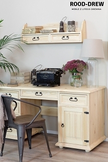 Biurko sosnowe w stylu rust...