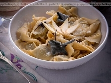 Pierogi z farszem warzywnym (Pansoti alle erbe)