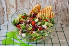 Pyszna sałatka z boczkiem