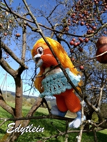 Szydełkowa zabawka Elajza