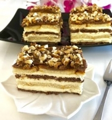 Snikers bez pieczenia

Skła...