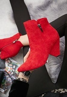 Czerwień idealna na jesień!...