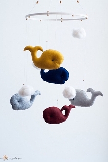 nad łóżeczkiem :)