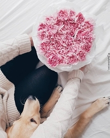 Zapraszamy na e-kwiaty.pl. Flowerbox marki Flora Design&Delivery to produkt premium dla najbardziej wymagających Klientów. Pudełka wykonane są z wysokiej jakości materiałów :)