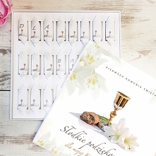 Bombonierka z krówkami kolekcja Białe Lilie z imieniem
Bardzo smaczne krówki w przepięknym opakowaniu z kolekcji Białe Lilie to rewelacyjna forma podziękowania najbliższym!