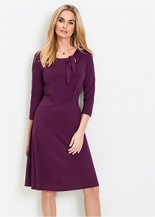 Śliwkowa sukienka
link w komentarzu