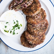 KOTLETY Z RYŻU I FASOLI