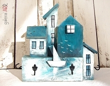 biało-niebiesko-turkusowy wieszaczek na klucze - taki morski klimat.