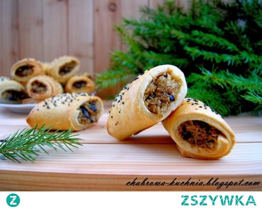 Paszteciki z kapustą i grzybami