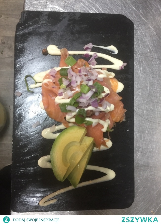 łosoś z awokado
