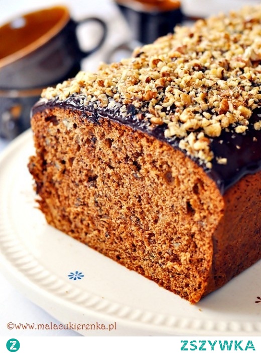 piernik z orzechami