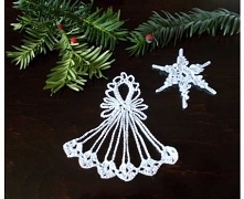 Aniołek i gwiazdka wykonane szydełkiem z cienkich śnieżnobiałych bawełnianych nici. Zawieszki są usztywnione, do każdej dołączona zawieszka i metka. Idealnie wpasują się w Bożon...