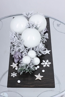 Stroiki 3 Kule
Stan:  Nowy produkt

Stroik 3 Kule jest wykonany z najlepszych materiałów oraz kompozycją stricte świateczną. Ozdobi każde wnętrze podczas Świąt Bożego Narodzenia.