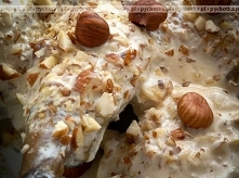 Sum w orzechowym sosie